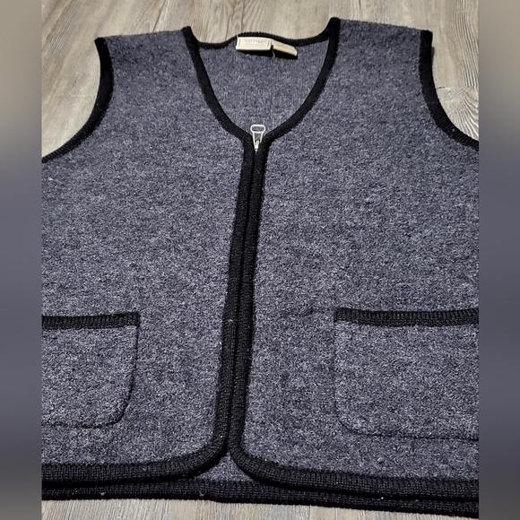 Specialty Collection 100% Wool Vest - Picture 3 of 7
